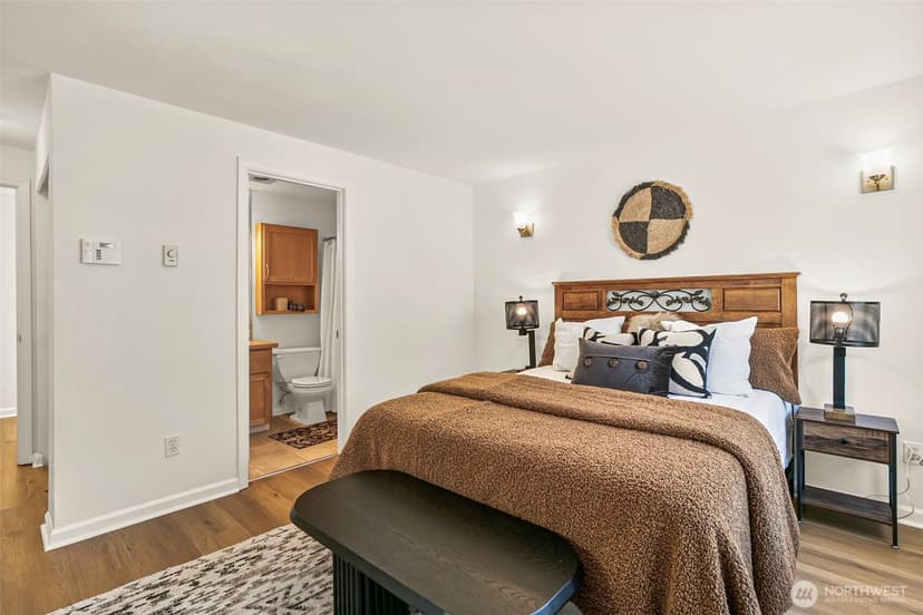 Property photo for 158 15th Avenue #B, Seattle photo 14