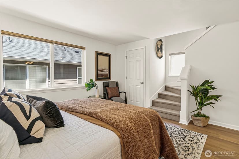 Property photo for 158 15th Avenue #B, Seattle photo 9