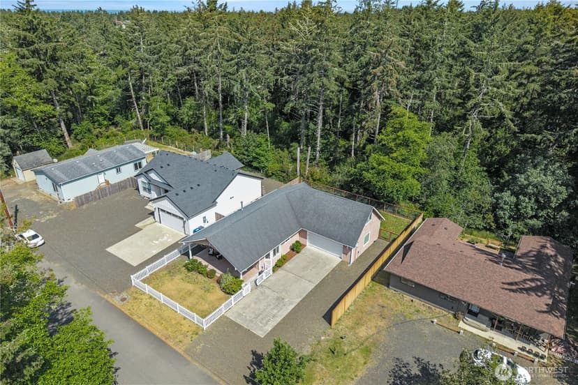 Property photo for 378 Eridani Loop SE, Ocean Shores photo 32