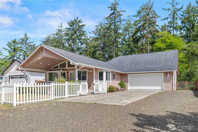 Property photo for 378 Eridani Loop SE, Ocean Shores photo 2