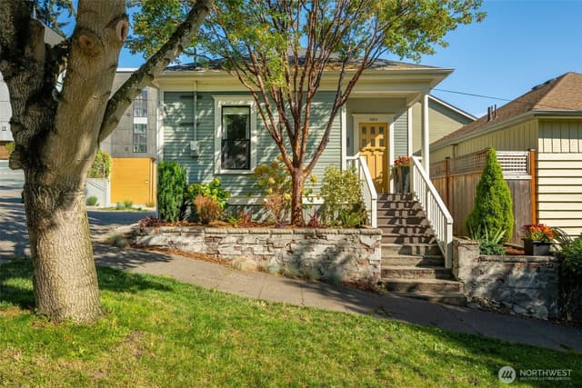 Property photo for 2614 E John Street, Seattle