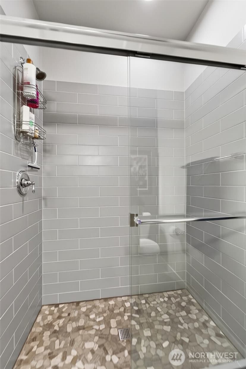 Property photo for 13118 180th Avenue E, Bonney Lake photo 18