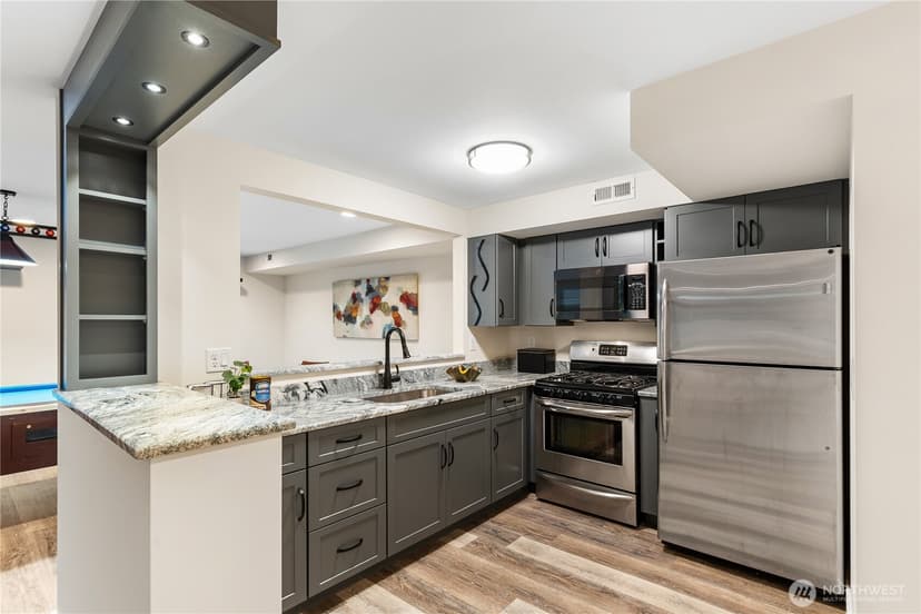 Property photo for 20400 2nd Avenue SW, Normandy Park photo 17