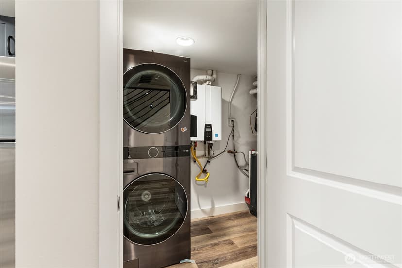 Property photo for 20400 2nd Avenue SW, Normandy Park photo 24