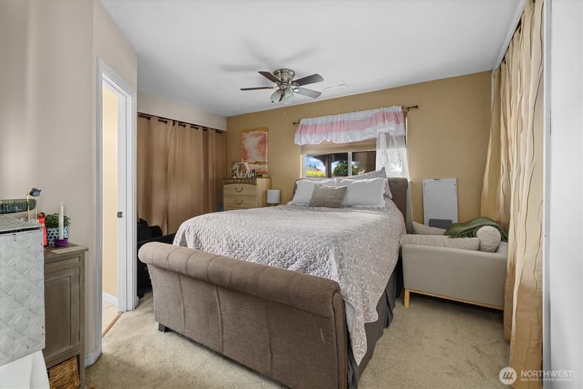 Property photo for 5025 Wilmington Avenue, Everett photo 18