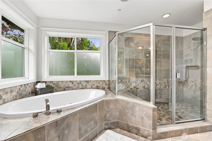 Property photo for 1020 5th Street, Kirkland photo 21