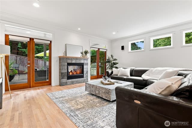 Property photo for 1020 5th Street, Kirkland photo 5
