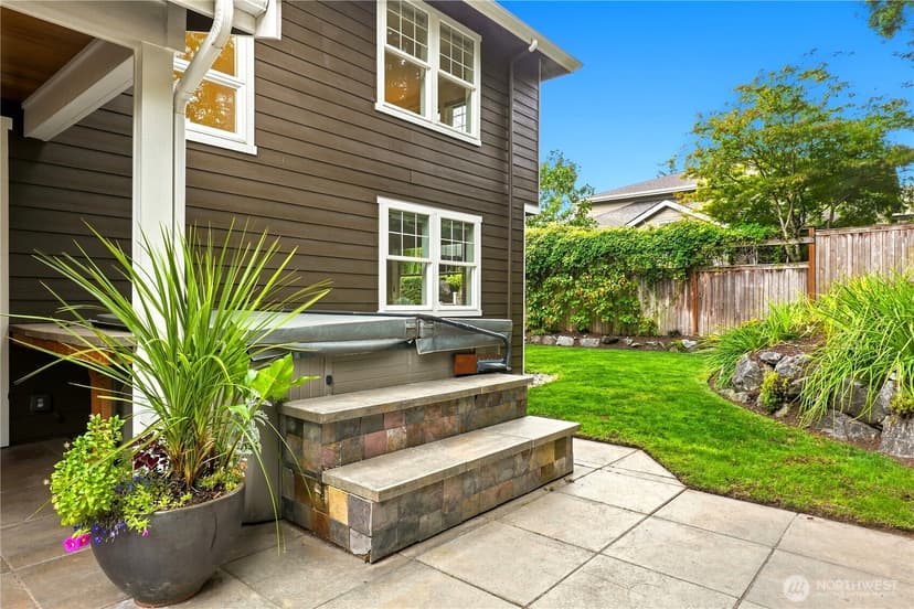 Property photo for 1020 5th Street, Kirkland photo 35