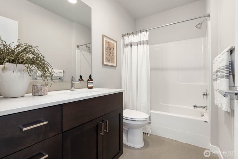 Property photo for 8544 21st Pl NE, Seattle photo 18