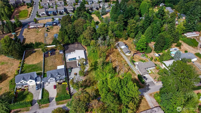 Property photo for 17424 SE 142nd Street, Renton photo 9