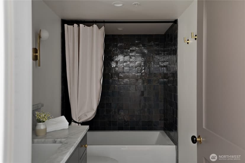 Property photo for 2929 1st Avenue #519, Seattle photo 32
