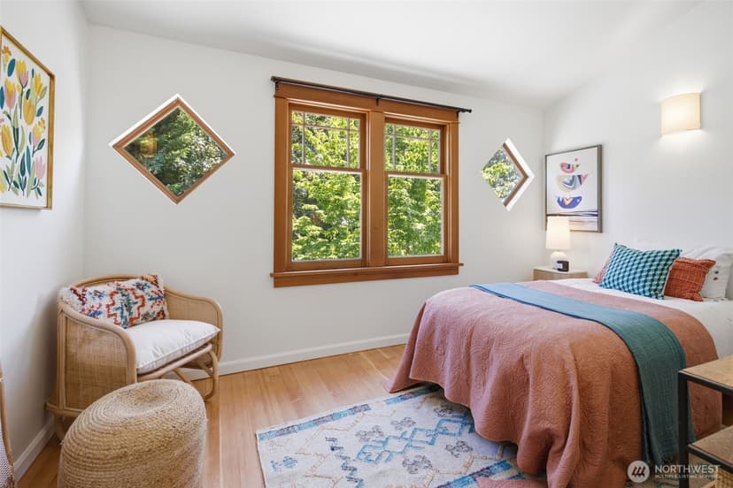 Property photo for 4008 31st Avenue S, Seattle photo 27