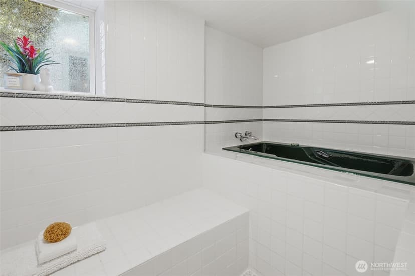 Property photo for 4008 31st Avenue S, Seattle photo 33