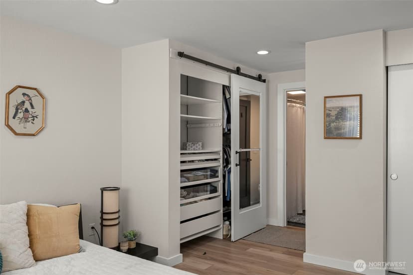 Property photo for 1319 S Puget Drive #D15, Renton photo 18