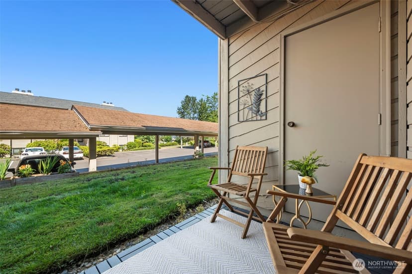 Property photo for 1319 S Puget Drive #D15, Renton photo 24