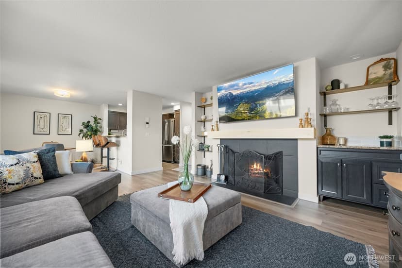 Property photo for 1319 S Puget Drive #D15, Renton photo 10