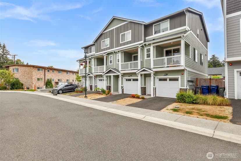 Property photo for 18132 1st Place SW, Normandy Park photo 31