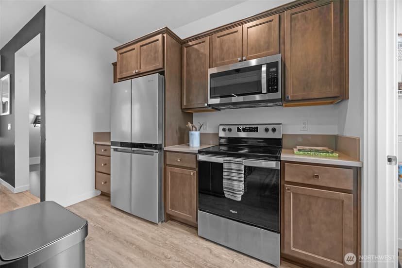 Property photo for 18132 1st Place SW, Normandy Park photo 11