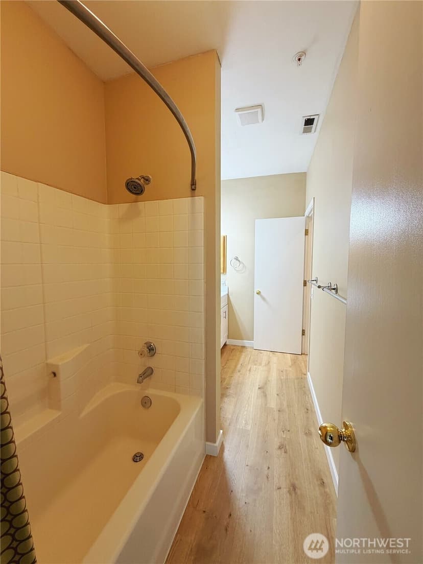 Property photo for 4704 Mill Pond Drive SE #212, Auburn photo 11