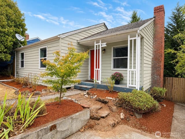 Property photo for 8516 37th Avenue SW, Seattle photo 4