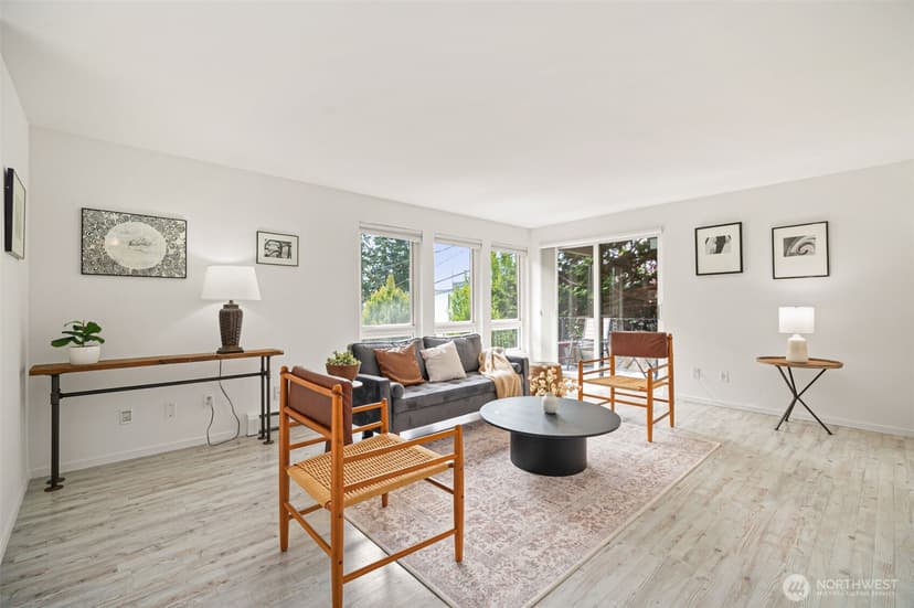 Property photo for 914 6th Avenue N #201, Seattle photo 10