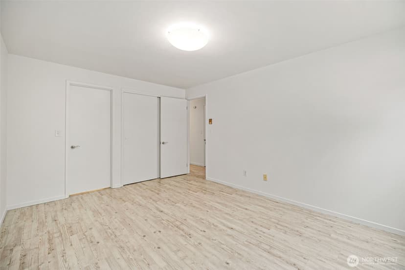 Property photo for 914 6th Avenue N #201, Seattle photo 33