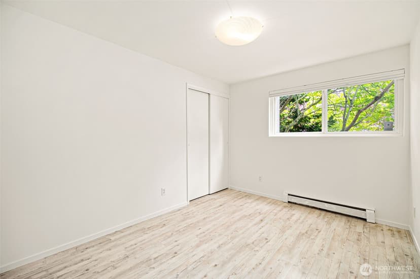 Property photo for 914 6th Avenue N #201, Seattle photo 38