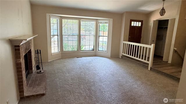 Property photo for 13807 173rd Avenue NE, Redmond photo 4
