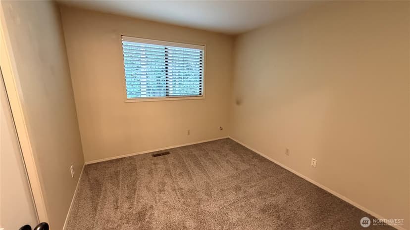 Property photo for 13807 173rd Avenue NE, Redmond photo 14