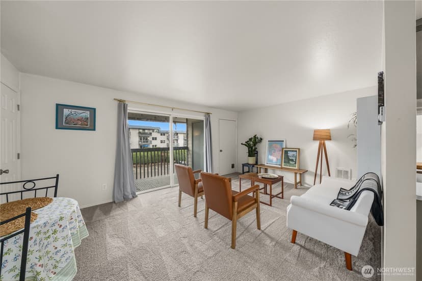 Property photo for 22981 Marine View Drive S #D318, Des Moines photo 4