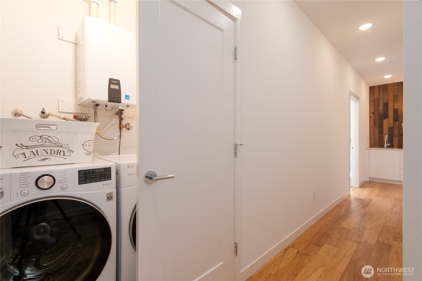 Property photo for 1524 13th Avenue S #A, Seattle photo 24