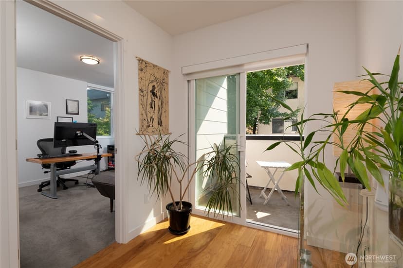 Property photo for 1524 13th Avenue S #A, Seattle photo 10