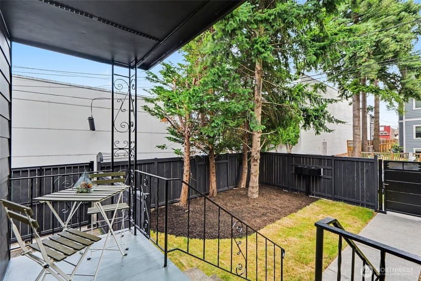 Property photo for 1111 N 76th Street #1, Seattle photo 21