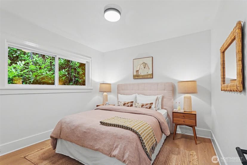 Property photo for 1111 N 76th Street #1, Seattle photo 10