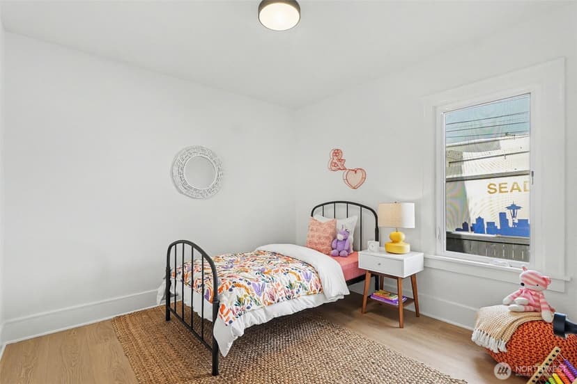 Property photo for 1111 N 76th Street #1, Seattle photo 11