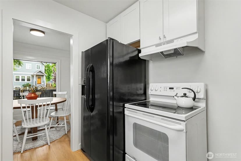Property photo for 1111 N 76th Street #1, Seattle photo 9