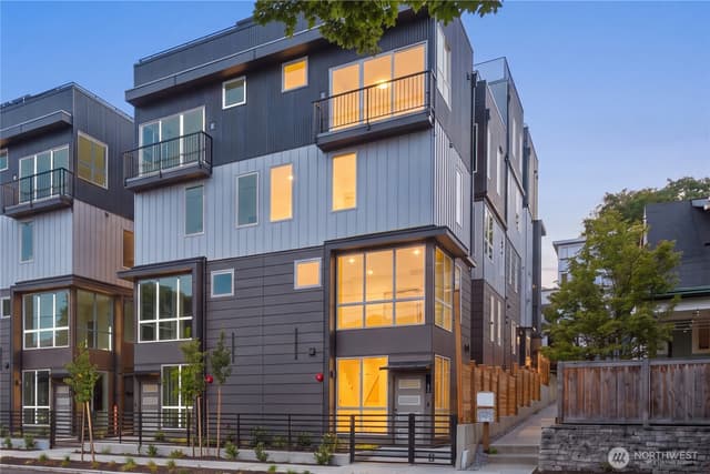 Property photo for 2328 Franklin Avenue E #D, Seattle