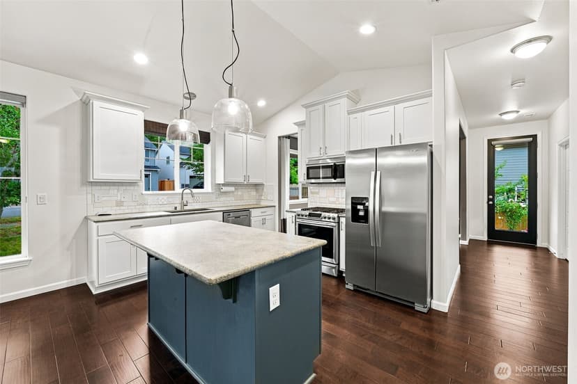 Property photo for 19220 Village Court E, Bonney Lake photo 8