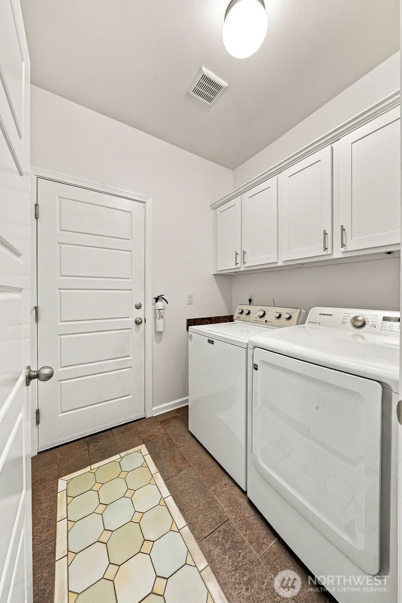 Property photo for 19220 Village Court E, Bonney Lake photo 24