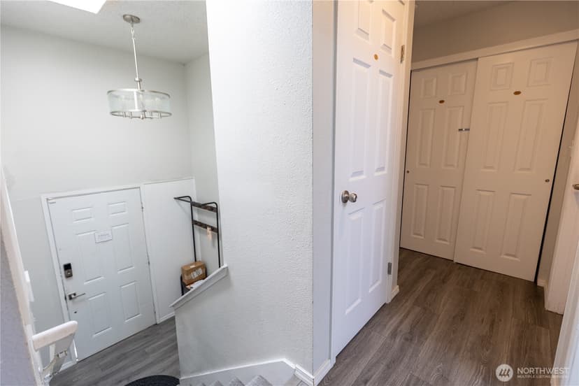 Property photo for 1743 Lafayette Street S, Parkland photo 7