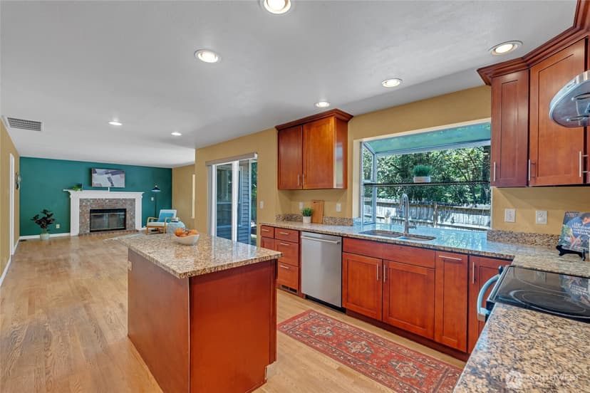 Property photo for 2052 NE Marina Vista Court, Poulsbo photo 13
