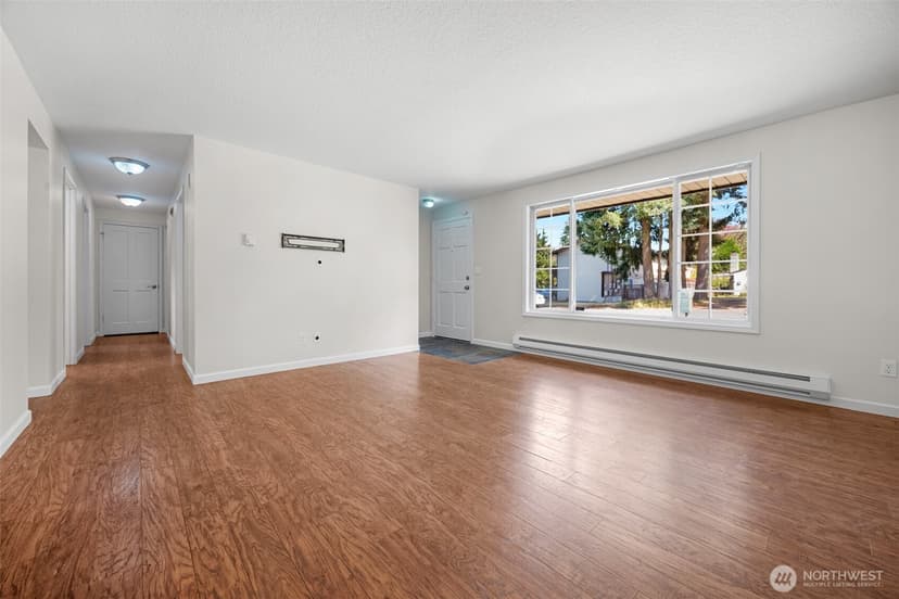 Property photo for 902 Peters Place, Everett photo 5
