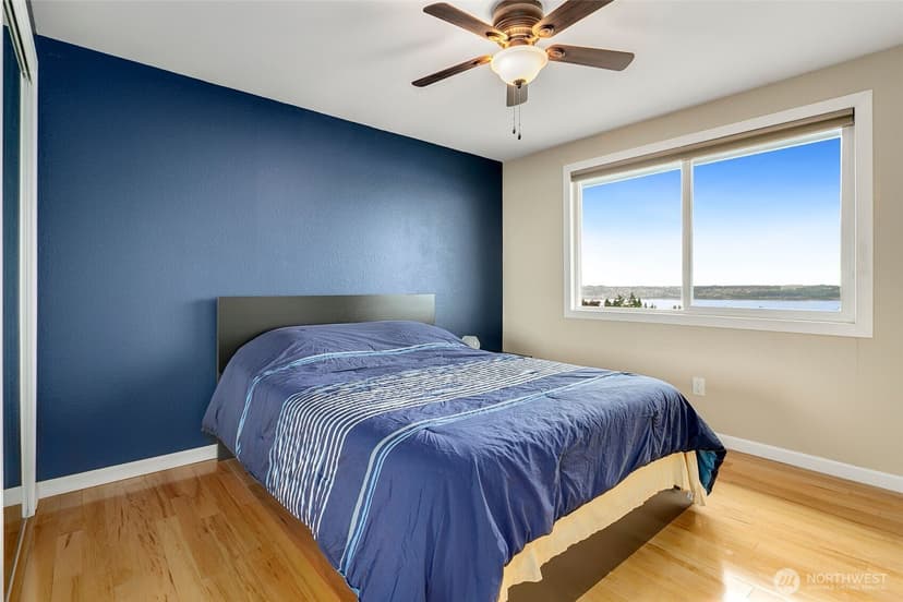 Property photo for 5539 Frances Avenue NE, Tacoma photo 14