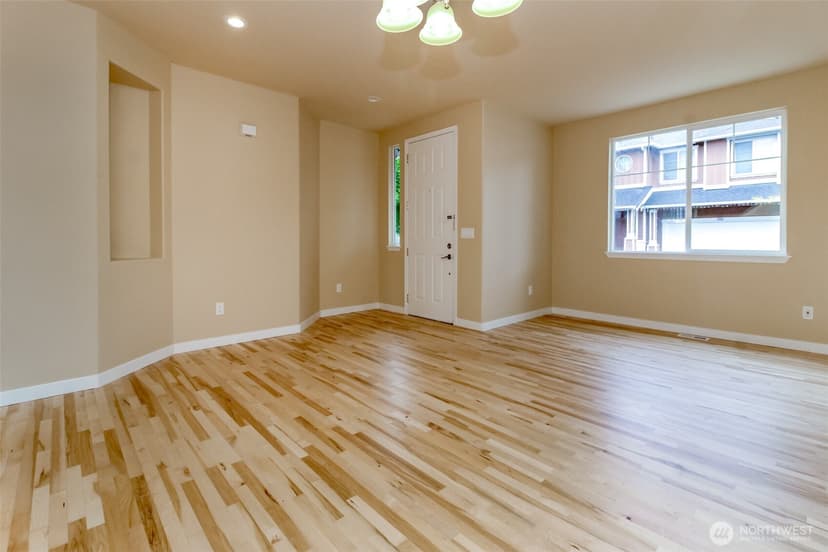 Property photo for 17837 110th Place SE, Renton photo 9