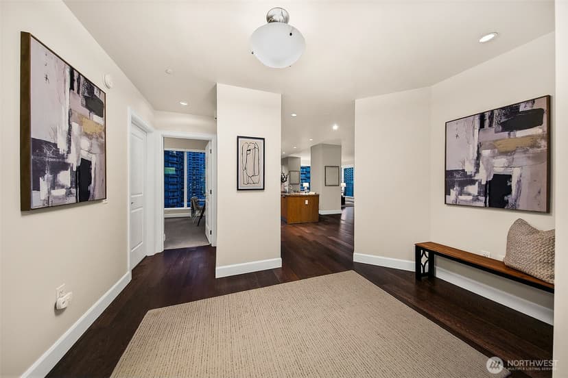 Property photo for 1920 4th Avenue #908, Seattle photo 9
