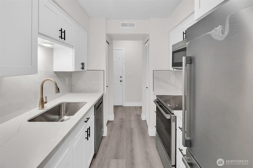 Property photo for 12520 NE 145th Terrace #E33, Kirkland photo 7