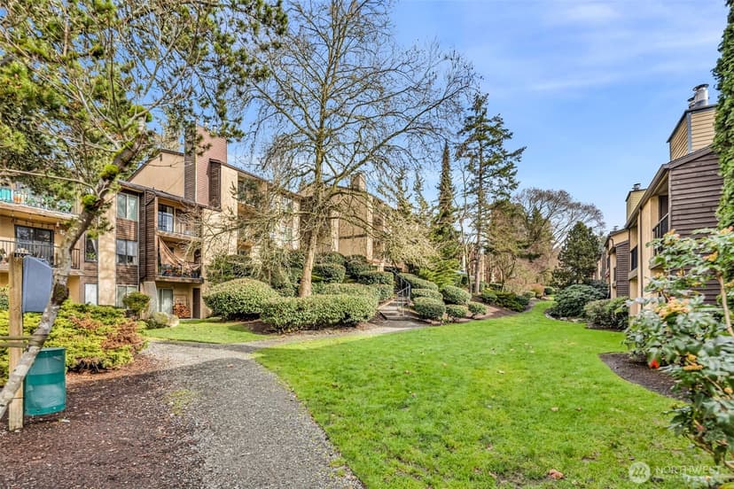 Property photo for 12520 NE 145th Terrace #E33, Kirkland photo 31