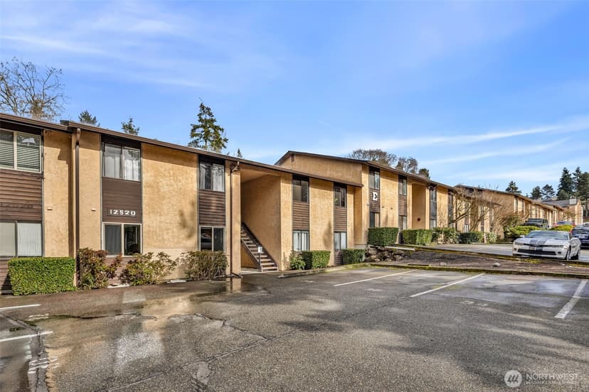 Property photo for 12520 NE 145th Terrace #E33, Kirkland photo 5