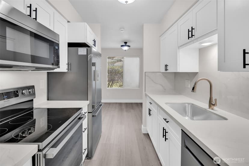Property photo for 12520 NE 145th Terrace #E33, Kirkland