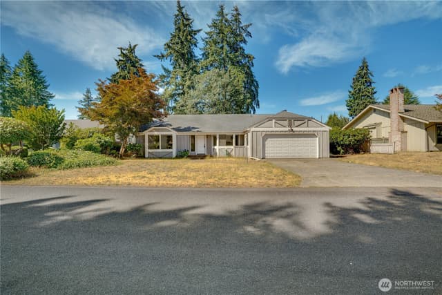 Property photo for 4504 72nd Avenue Ct W, University Place photo 2